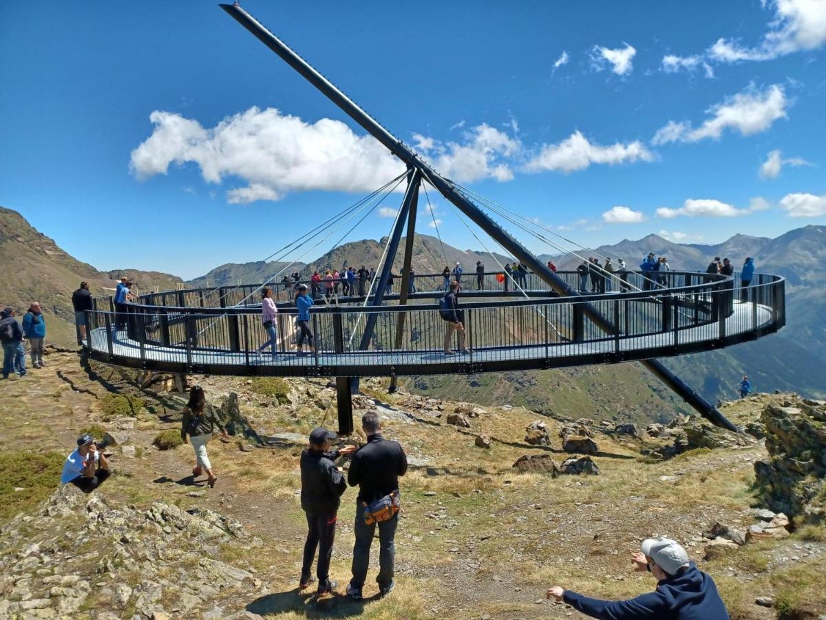 Aparthotel Rialb El Serrat Dış mekan fotoğraf