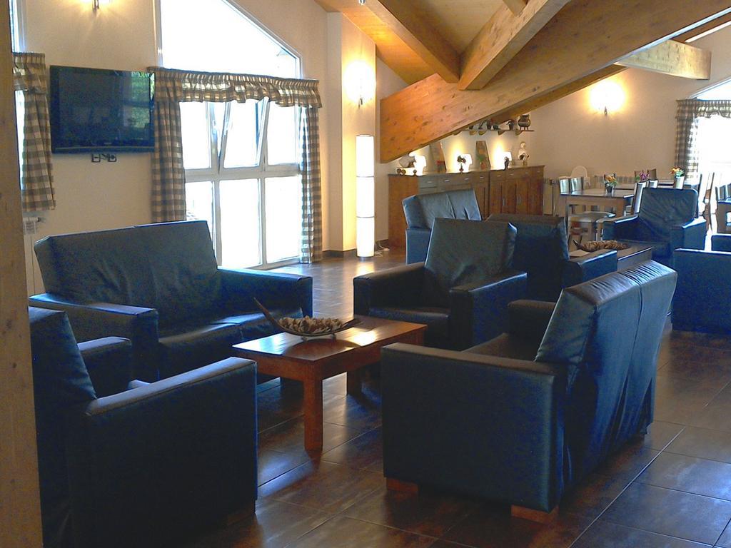 Aparthotel Rialb El Serrat Dış mekan fotoğraf
