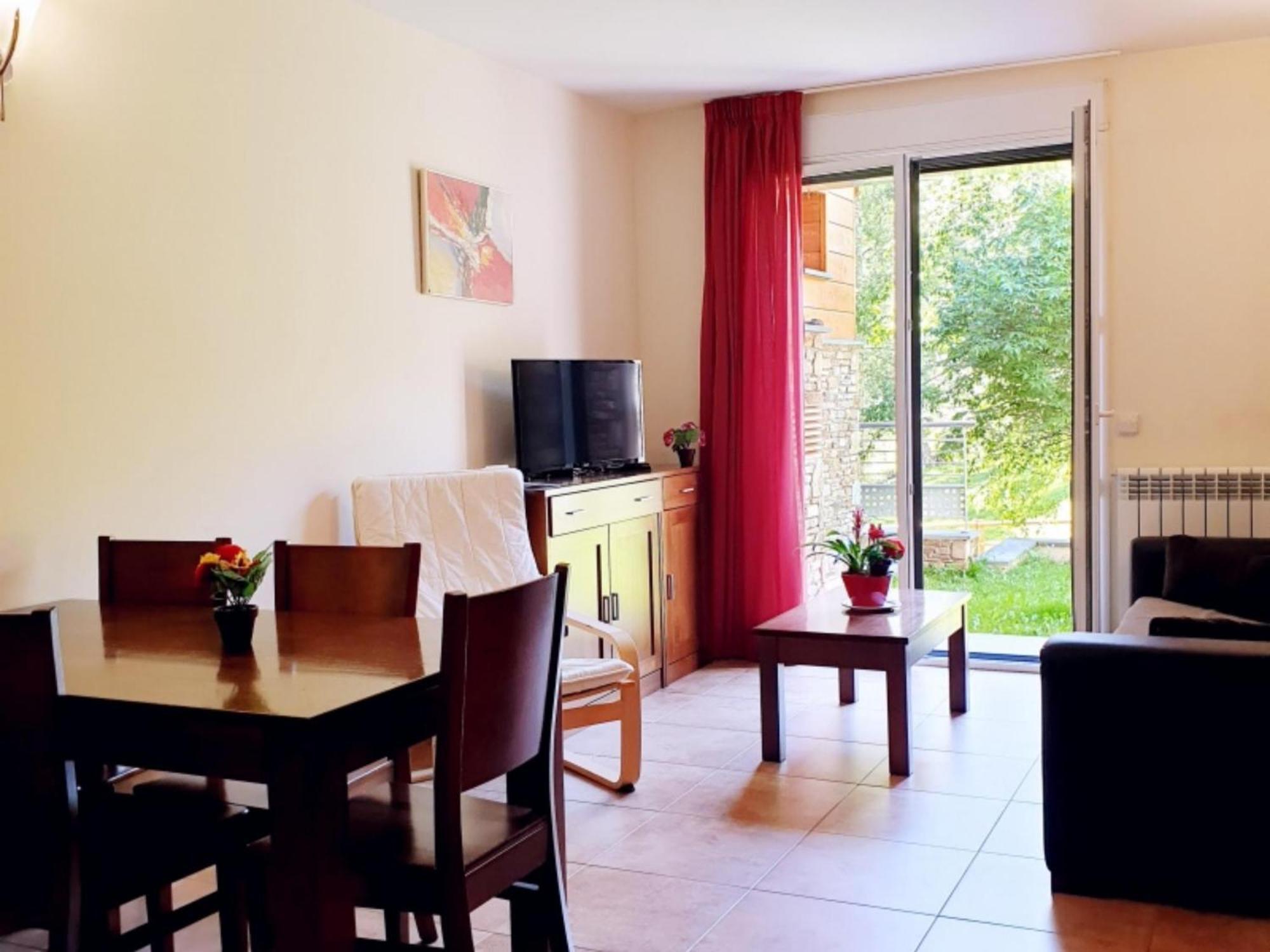 Aparthotel Rialb El Serrat Dış mekan fotoğraf